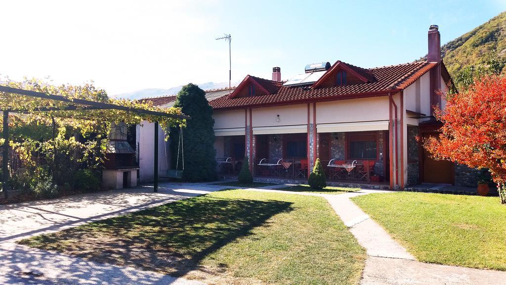 To Konaki Káto Loutrákion Exterior foto